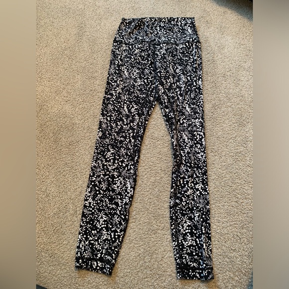 Align size 4 leggings. - Picture 2 of 6